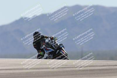 media/Oct-13-2025-Moto Forza (Mon) [[a66d839500]]/3-B Group/Session 4 (Turn 9)/